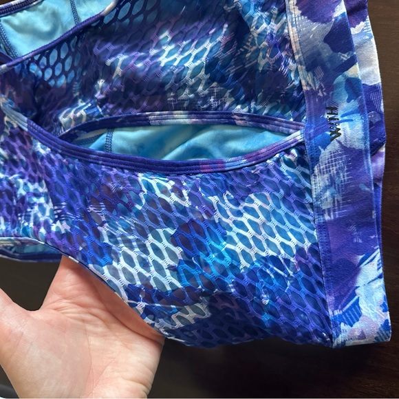 Peloton Blue Moves set. High waisted leggings (L) and sports bra (M). - Picture 10 of 12